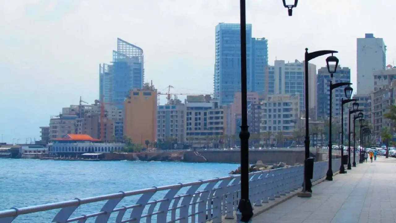 رياح مغبرة وثلوج.. منخفض جوي حاد يضرب عدة محافظات لبنانية لساعات طويلة